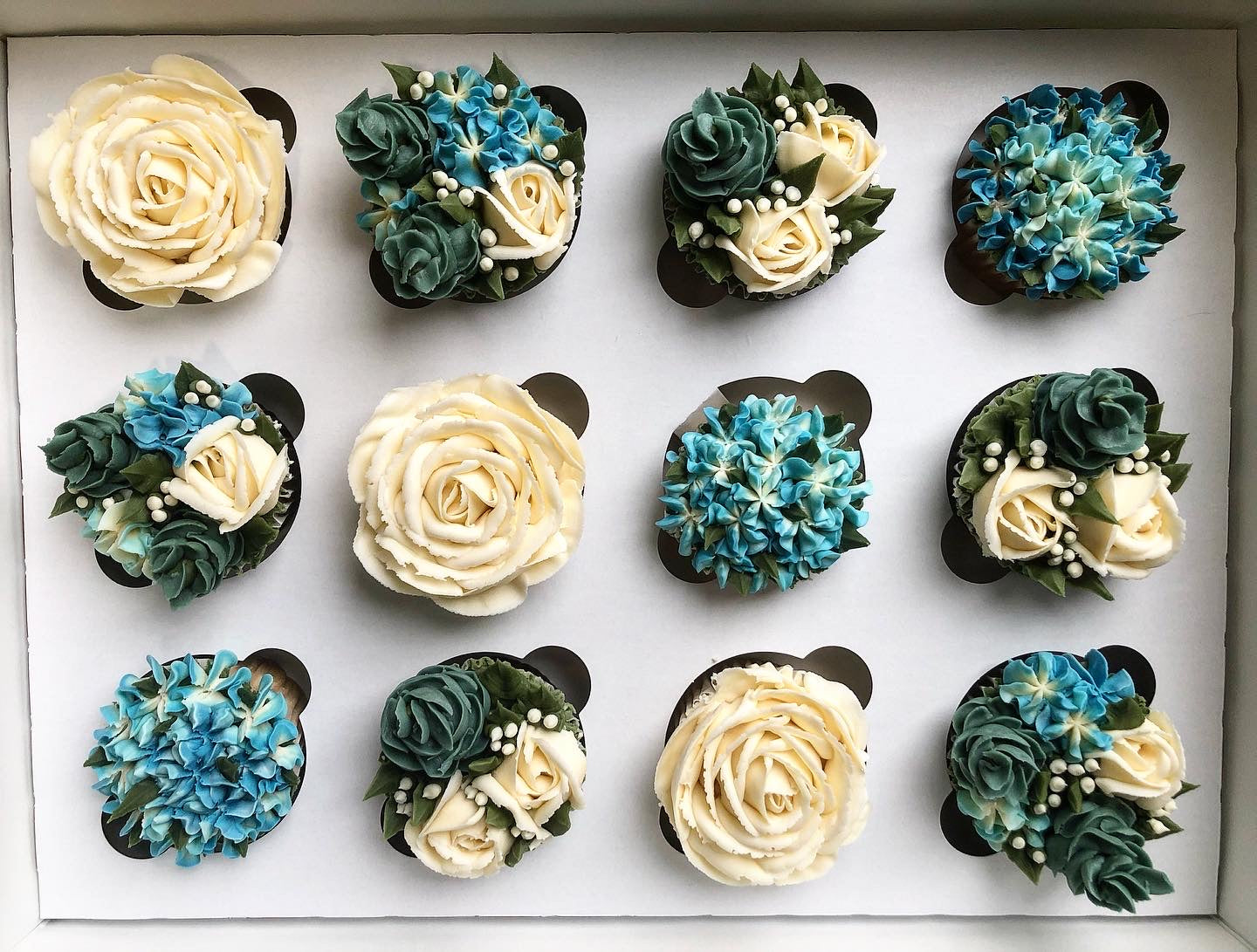 Eucalyptus – Sugar in Bloom Cupcakes